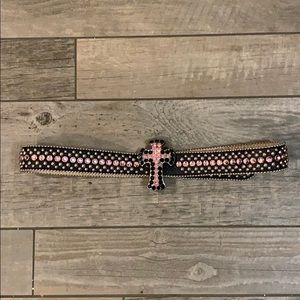 B.B. Simon Women’s Belt